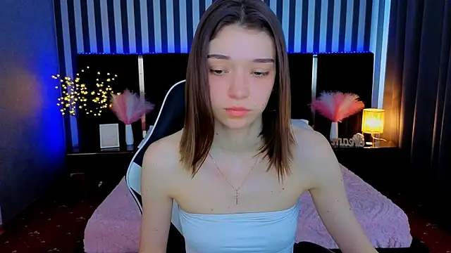 Snapshot of Cherry_Wipe chatting on June 24, 2026, 12:48 pm Cherry Wipe online show from June 24, 2026, 12:48 pm