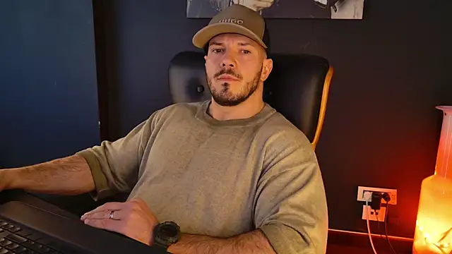 Snapshot of AngeloEric chatting on February 27, 2026, 12:38 pm AngeloEric online show from February 27, 2026, 12:38 pm