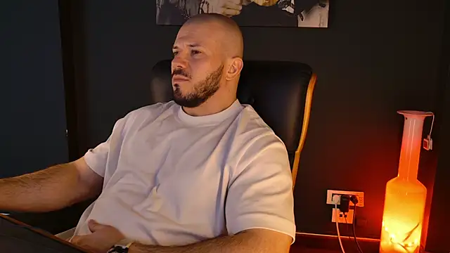 Snapshot of AngeloEric chatting on February 10, 2026, 11:31 am AngeloEric online show from February 10, 2026, 11:31 am