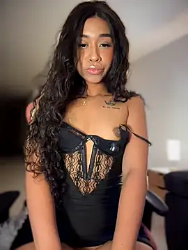 Snapshot of bella__honey chatting on March 31, 2026, 4:03 am bella honey online show from March 31, 2026, 4:03 am