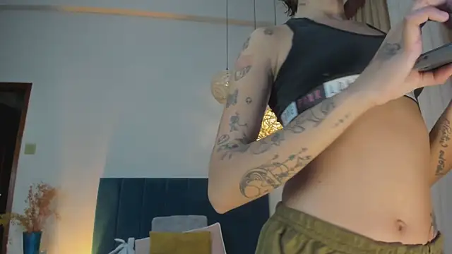 Snapshot of MelissaFoxx chatting on March 4, 2026, 11:40 am MelissaFoxx online show from March 4, 2026, 11:40 am