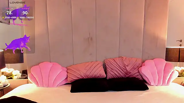 Snapshot of NatalyThorn88 chatting on October 10, 2025, 4:35 am NatalyThorn88 online show from October 10, 2025, 4:35 am