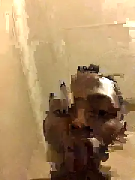 Snapshot of thekidrose chatting on December 3, 2025, 9:58 pm thekidrose online show from December 3, 2025, 9:58 pm