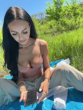 AmandaBby03 online show from April 26, 2026, 9:39 am