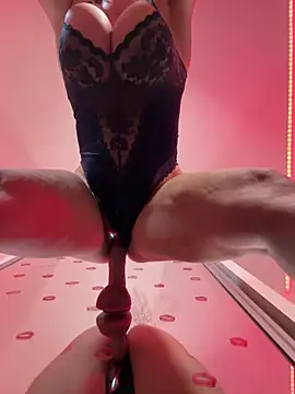 Sweety  venus online show from February 14, 2026, 12:33 am