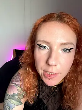 alt cutie online show from October 15, 2025, 3:20 pm