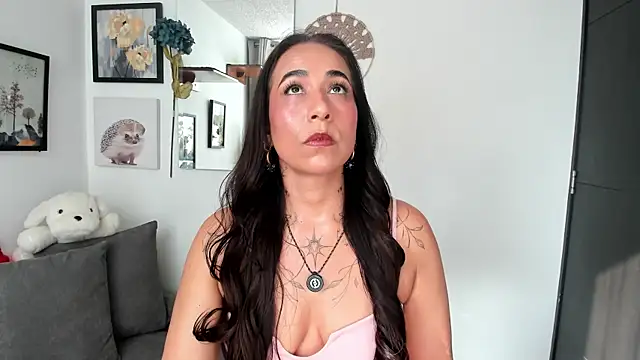 Snapshot of electra_hunt chatting on August 1, 2026, 9:24 pm electra hunt online show from August 1, 2026, 9:24 pm