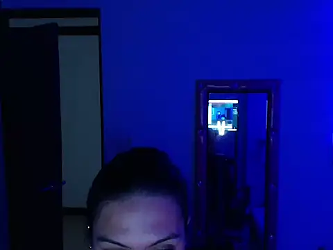 AliciaChelios online show from May 10, 2026, 8:22 pm