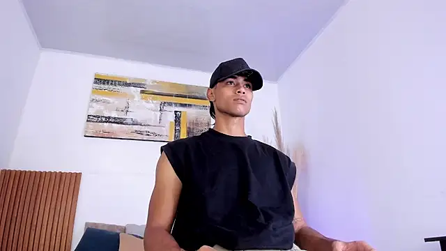 Snapshot of zander_2120 chatting on November 15, 2025, 1:26 pm zander 2120 online show from November 15, 2025, 1:26 pm