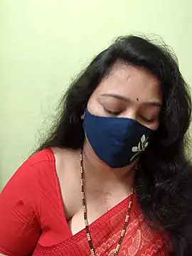 neelu-hoty online show from May 1, 2026, 3:17 pm