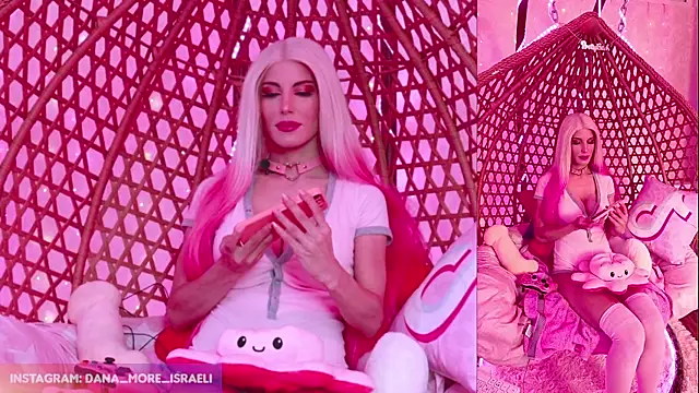 Snapshot of dana_more chatting on October 22, 2025, 8:58 am dana more online show from October 22, 2025, 8:58 am