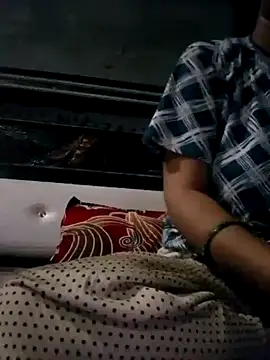 VyingAviary online show from September 10, 2025, 4:33 am