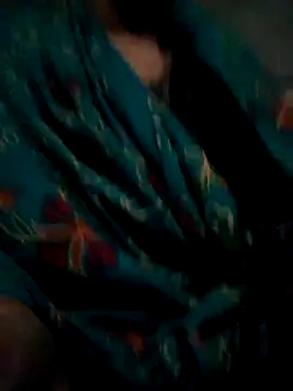 VyingAviary online show from March 1, 2025, 4:04 am