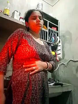 VyingAviary online show from February 6, 2025, 4:21 am