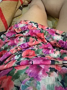 Snapshot of heena13 chatting on November 14, 2025, 9:13 am heena13 online show from November 14, 2025, 9:13 am