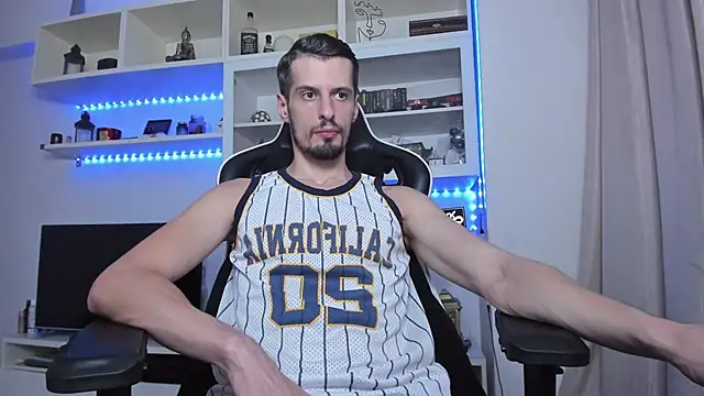 Snapshot of ToddClaytonn chatting on October 15, 2025, 7:55 pm ToddClaytonn online show from October 15, 2025, 7:55 pm