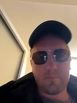 Snapshot of paul_daniel chatting on October 18, 2025, 6:54 pm paul daniel online show from October 18, 2025, 6:54 pm