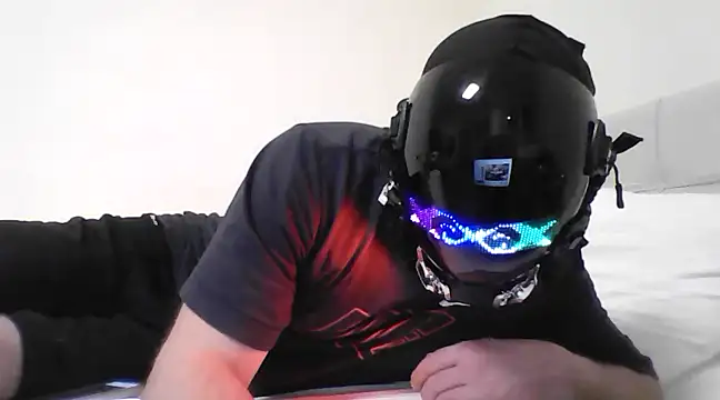 Snapshot of paul_daniel chatting on January 22, 2025, 9:10 pm paul daniel online show from January 22, 2025, 9:10 pm