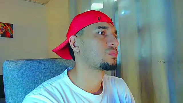 Snapshot of Jeff_Kent2 chatting on December 5, 2025, 2:37 pm Jeff Kent2 online show from December 5, 2025, 2:37 pm