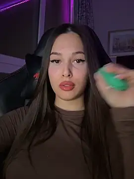 EricaWalls online show from November 10, 2025, 3:06 pm