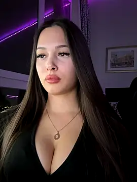 EricaWalls online show from November 30, 2025, 9:48 pm