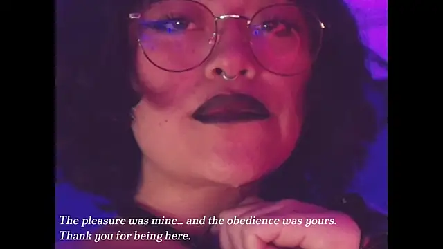 Snapshot of vanelope11 chatting on October 17, 2025, 6:53 pm vanelope11 online show from October 17, 2025, 6:53 pm