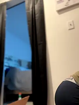 Snapshot of PeytonJohnn chatting on November 11, 2025, 8:58 pm PeytonJohnn online show from November 11, 2025, 8:58 pm