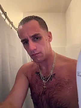 Snapshot of PeytonJohnn chatting on November 2, 2025, 1:32 am PeytonJohnn online show from November 2, 2025, 1:32 am