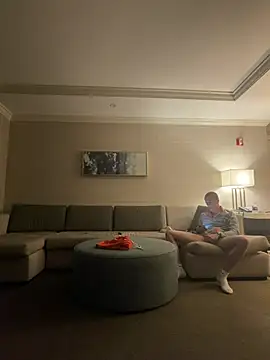 PeytonJohnn online show from March 5, 2026, 8:44 am