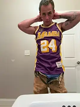 PeytonJohnn online show from March 10, 2026, 8:07 am