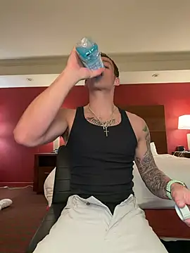 PeytonJohnn online show from March 16, 2026, 6:50 am