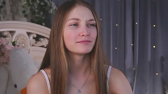 MonaEldon online show from March 8, 2026, 3:10 am