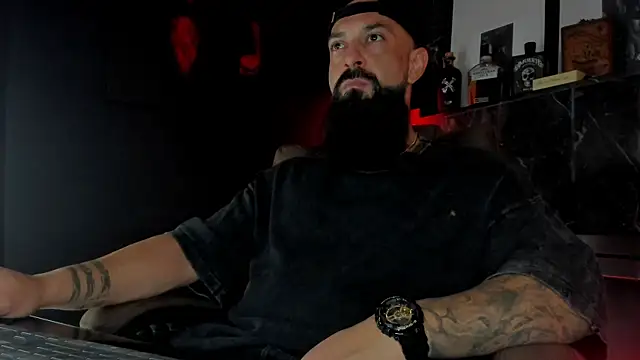 axxelrich  online show from October 7, 2025, 4:46 am