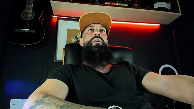 axxelrich  online show from January 26, 2025, 1:47 pm