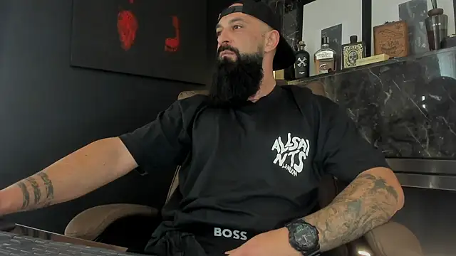 axxelrich  online show from October 17, 2025, 9:01 am