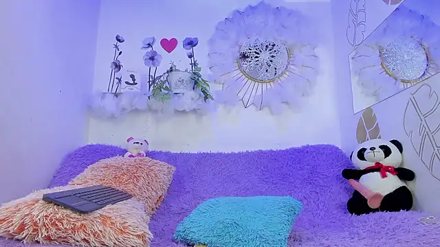 Ariadna Evangeline online show from February 3, 2026, 6:40 am