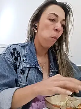 rachellboom online show from December 3, 2025, 10:42 pm