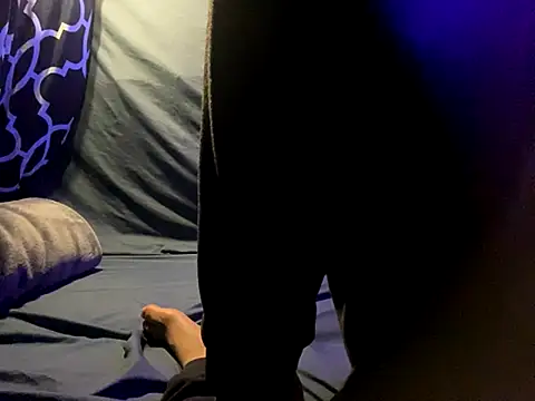 BigMac1596 online show from October 11, 2025, 1:45 pm