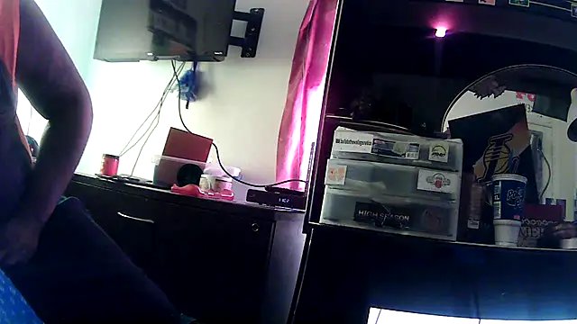 Snapshot of HBYAM chatting on April 4, 2026, 6:03 pm HBYAM online show from April 4, 2026, 6:03 pm