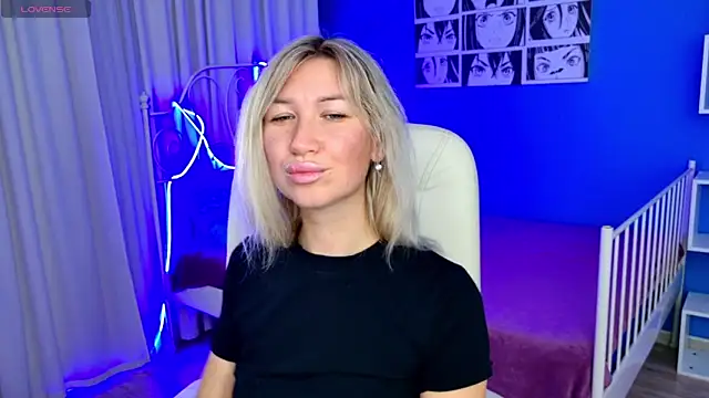 MilaBott online show from November 9, 2025, 8:24 pm