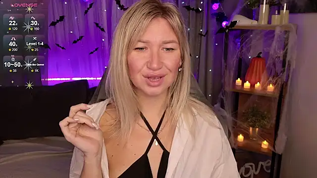 MilaBott online show from October 19, 2025, 8:11 pm