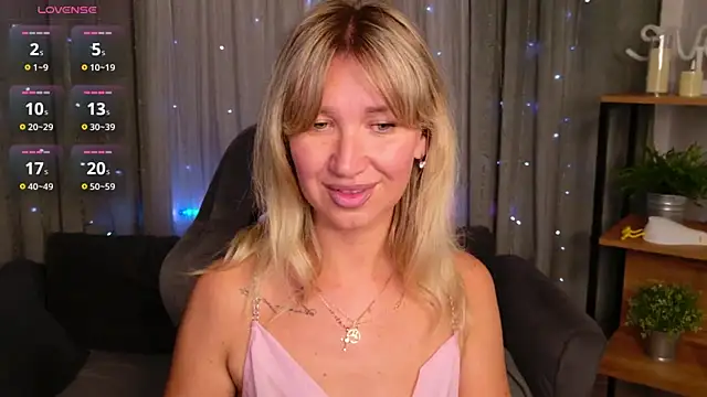 Snapshot of MilaBott chatting on July 28, 2026, 8:01 pm MilaBott online show from July 28, 2026, 8:01 pm
