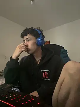 Snapshot of gojo_satoru_18 chatting on October 13, 2025, 5:03 pm gojo satoru 18 online show from October 13, 2025, 5:03 pm