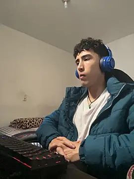 Snapshot of gojo_satoru_18 chatting on October 14, 2025, 3:34 pm gojo satoru 18 online show from October 14, 2025, 3:34 pm