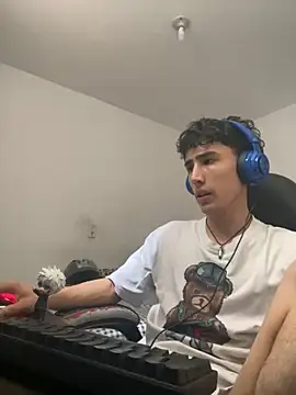 Snapshot of gojo_satoru_18 chatting on October 21, 2025, 4:06 pm gojo satoru 18 online show from October 21, 2025, 4:06 pm