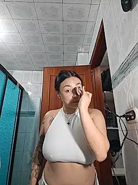 Snapshot of helena_smith chatting on April 19, 2026, 3:51 am helena smith online show from April 19, 2026, 3:51 am