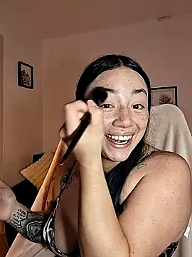 Snapshot of helena_smith chatting on November 14, 2025, 3:21 am helena smith online show from November 14, 2025, 3:21 am