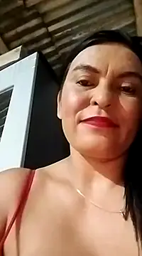 Snapshot of Horny-Mommy-Dirty chatting on March 18, 2025, 3:12 am Horny-Mommy-Dirty online show from March 18, 2025, 3:12 am