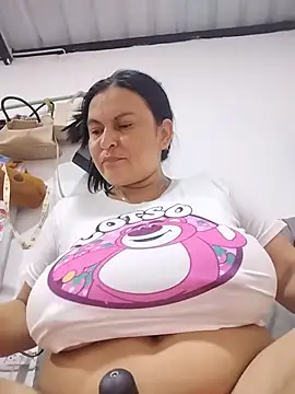 Horny-Mommy-Dirty online show from August 1, 2026, 3:04 am