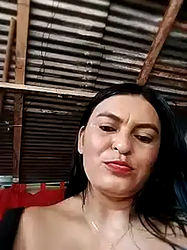 Snapshot of Horny-Mommy-Dirty chatting on March 20, 2025, 4:09 pm Horny-Mommy-Dirty online show from March 20, 2025, 4:09 pm
